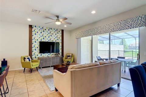 Adosado en venta en Kissimmee, Florida, 4 dormitorios, 195.28 m2 № 2219713 - foto 6