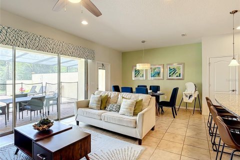 Adosado en venta en Kissimmee, Florida, 4 dormitorios, 195.28 m2 № 2219713 - foto 5