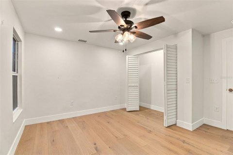 Villa ou maison à louer à Saint Petersburg, Floride: 4 chambres, 202.53 m2 № 2408997 - photo 20