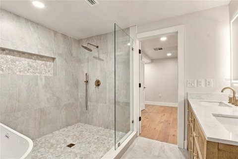 Villa ou maison à louer à Saint Petersburg, Floride: 4 chambres, 202.53 m2 № 2408997 - photo 17