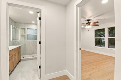 Villa ou maison à louer à Saint Petersburg, Floride: 4 chambres, 202.53 m2 № 2408997 - photo 21