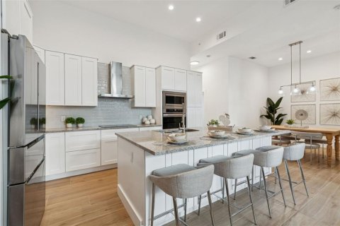 Copropriété à vendre à Sarasota, Floride: 3 chambres, 136.38 m2 № 2125828 - photo 4