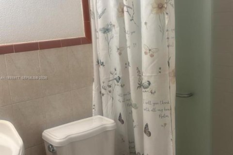 Снять в аренду кондоминиум в Майами, Флорида 2 спальни, 103.12м2, № 1994044 - фото 17