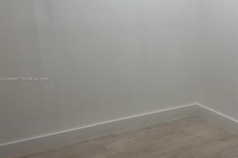 Снять в аренду кондоминиум в Майами, Флорида 2 спальни, 103.12м2, № 1994044 - фото 15