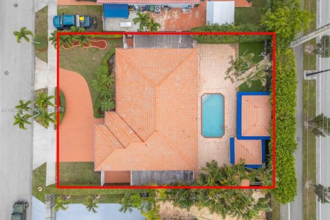 Casa en venta en Miami, Florida, 4 dormitorios, 188.13 m2 № 2007988 - foto 20