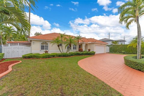 Casa en venta en Miami, Florida, 4 dormitorios, 188.13 m2 № 2007988 - foto 4