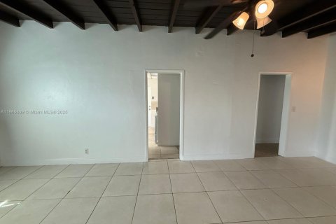 Casa en alquiler en Pompano Beach, Florida, 3 dormitorios, 88.26 m2 № 1892855 - foto 4
