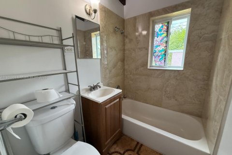 Casa en alquiler en Pompano Beach, Florida, 3 dormitorios, 88.26 m2 № 1892855 - foto 11
