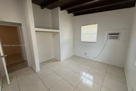 Casa en alquiler en Pompano Beach, Florida, 3 dormitorios, 88.26 m2 № 1892855 - foto 10