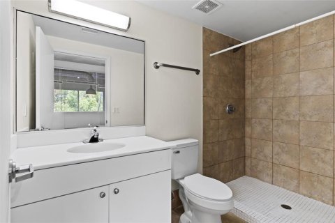 Condo in Gainesville, Florida, 3 bedrooms  № 1637590 - photo 19