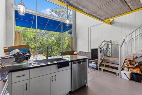 Condo in Gainesville, Florida, 3 bedrooms  № 1637590 - photo 9