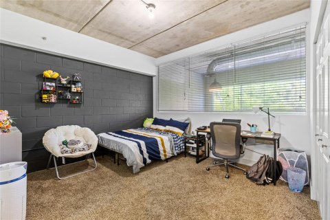 Condo in Gainesville, Florida, 3 bedrooms  № 1637590 - photo 17