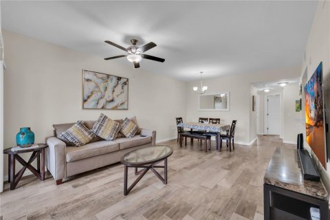 Condominio en venta en Wesley Chapel, Florida, 3 dormitorios, 106.93 m2 № 2167850 - foto 27