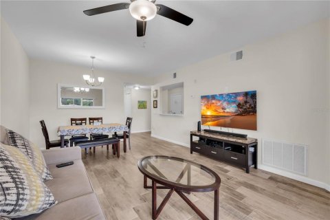 Condominio en venta en Wesley Chapel, Florida, 3 dormitorios, 106.93 m2 № 2167850 - foto 29