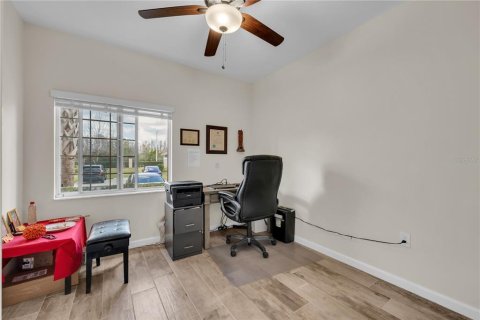 Condominio en venta en Wesley Chapel, Florida, 3 dormitorios, 106.93 m2 № 2167850 - foto 18