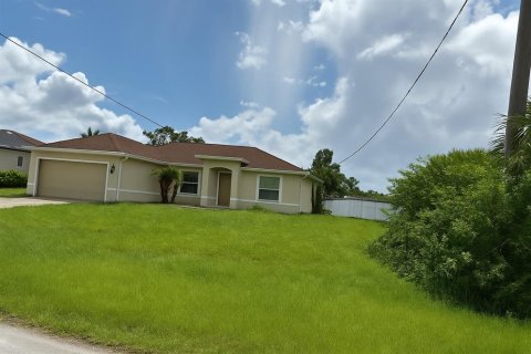 Casa en venta en North Port, Florida, 3 dormitorios, 132.48 m2 № 1855473 - foto 2