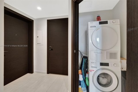 Купить кондоминиум в Майами, Флорида 2 спальни, 134.34м2, № 1959563 - фото 27