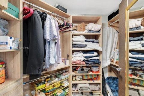 Купить кондоминиум в Майами, Флорида 2 спальни, 134.34м2, № 1959563 - фото 20