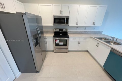 Adosado en venta en Homestead, Florida, 4 dormitorios, 169.08 m2 № 2054187 - foto 8