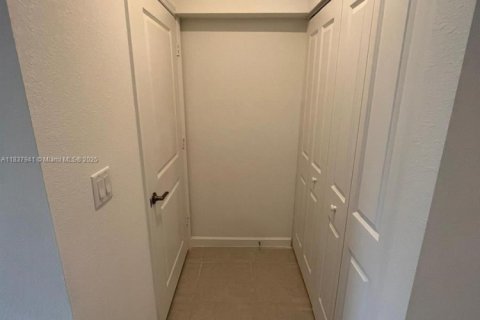 Adosado en venta en Homestead, Florida, 4 dormitorios, 169.08 m2 № 2054187 - foto 13