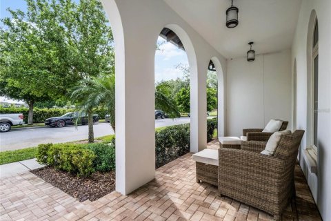 Townhouse in LAKESHORE in Winter Garden, Florida 3 bedrooms, 190.64 sq.m. № 1912425 - photo 3