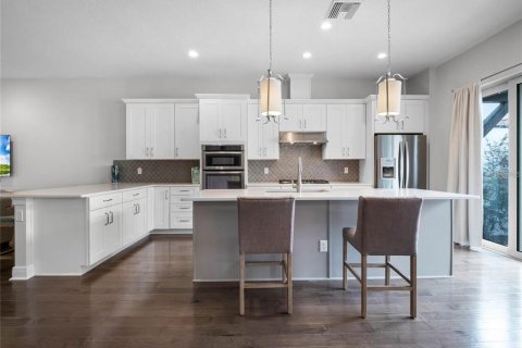 Townhouse in LAKESHORE in Winter Garden, Florida 3 bedrooms, 190.64 sq.m. № 1912425 - photo 11