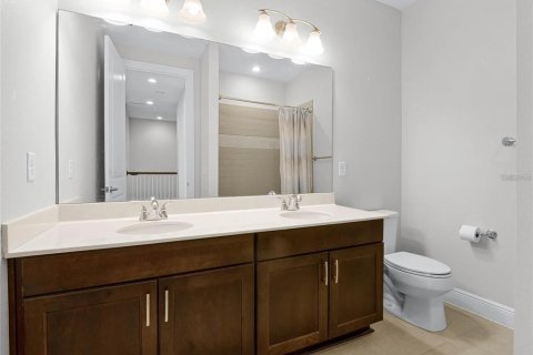 Townhouse in LAKESHORE in Winter Garden, Florida 3 bedrooms, 190.64 sq.m. № 1912425 - photo 24