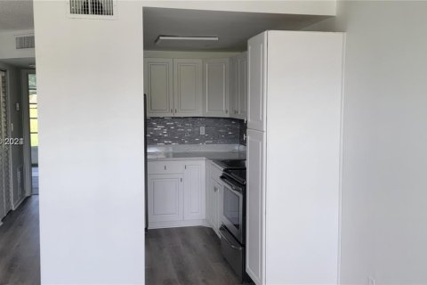 Condominio en venta en Sunrise, Florida, 1 dormitorio, 54.81 m2 № 1936330 - foto 5