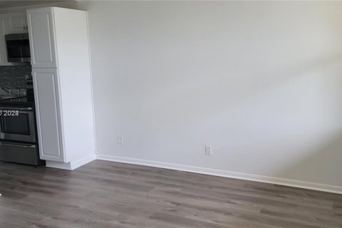 Condominio en venta en Sunrise, Florida, 1 dormitorio, 54.81 m2 № 1936330 - foto 6