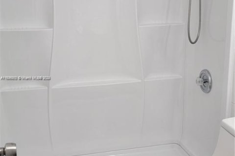 Condominio en venta en Sunrise, Florida, 1 dormitorio, 54.81 m2 № 1936330 - foto 7