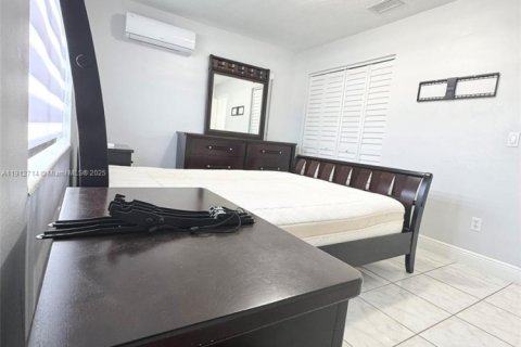Appartement à louer à Hialeah, Floride: 1 chambre, 108.32 m2 № 1969106 - photo 7