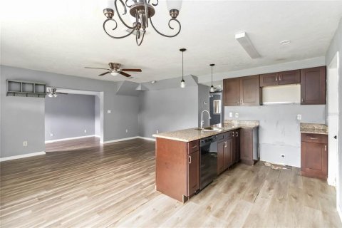 Casa en venta en Orlando, Florida, 3 dormitorios, 122.63 m2 № 1906999 - foto 4