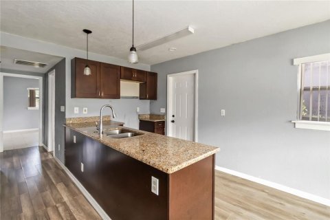 Casa en venta en Orlando, Florida, 3 dormitorios, 122.63 m2 № 1906999 - foto 5