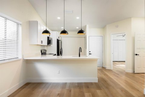 Casa en venta en Orlando, Florida, 2 dormitorios, 89.46 m2 № 1906599 - foto 8
