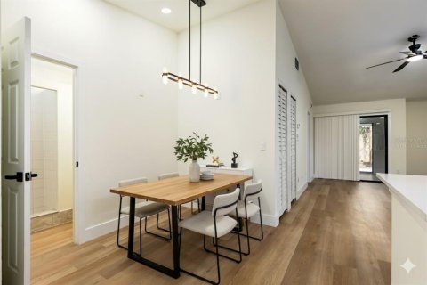 Casa en venta en Orlando, Florida, 2 dormitorios, 89.46 m2 № 1906599 - foto 12