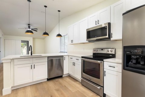 Casa en venta en Orlando, Florida, 2 dormitorios, 89.46 m2 № 1906599 - foto 7
