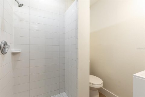 Casa en venta en Orlando, Florida, 2 dormitorios, 89.46 m2 № 1906599 - foto 24
