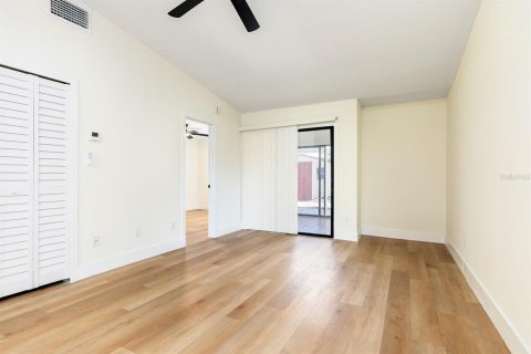 Casa en venta en Orlando, Florida, 2 dormitorios, 89.46 m2 № 1906599 - foto 10
