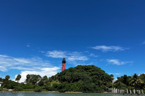 Land in Jupiter, Florida № 788430 - photo 1