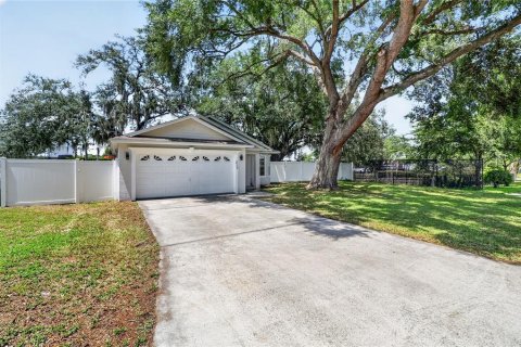 House in Lakeland, Florida 3 bedrooms, 122.45 sq.m. № 2204725 - photo 3