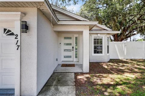 House in Lakeland, Florida 3 bedrooms, 122.45 sq.m. № 2204725 - photo 8