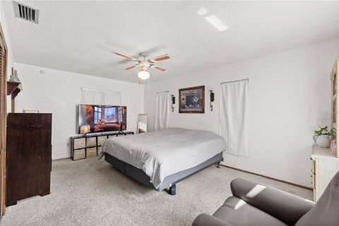 Villa ou maison à vendre à Deltona, Floride: 3 chambres, 153.57 m2 № 2430546 - photo 18