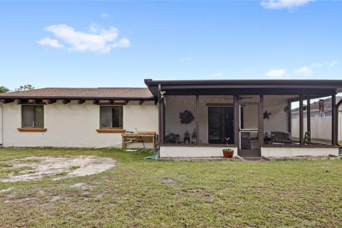 Villa ou maison à vendre à Deltona, Floride: 3 chambres, 153.57 m2 № 2430546 - photo 11