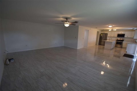 Casa en alquiler en Lakeland, Florida, 5 dormitorios, 246.38 m2 № 2150464 - foto 5