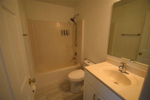 Casa en alquiler en Lakeland, Florida, 5 dormitorios, 246.38 m2 № 2150464 - foto 19