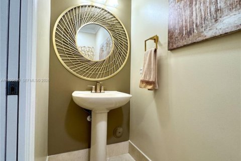 Casa en venta en Davie, Florida, 4 dormitorios, 212.56 m2 № 2059431 - foto 19