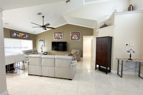 Casa en venta en Davie, Florida, 4 dormitorios, 212.56 m2 № 2059431 - foto 17