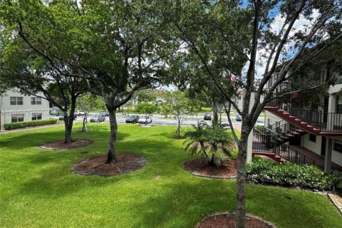 Copropriété à louer à Pembroke Pines, Floride: 1 chambre, 75.34 m2 № 1768621 - photo 14