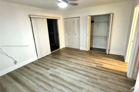 Copropriété à louer à Pembroke Pines, Floride: 1 chambre, 75.34 m2 № 1768621 - photo 7