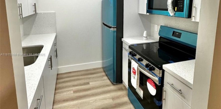 Condo à Pembroke Pines, Floride, 1 chambre № 1768621